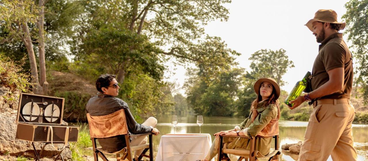 Banjaar Tola Kanha National Park - A Taj Safari Lodge Kültér fotó